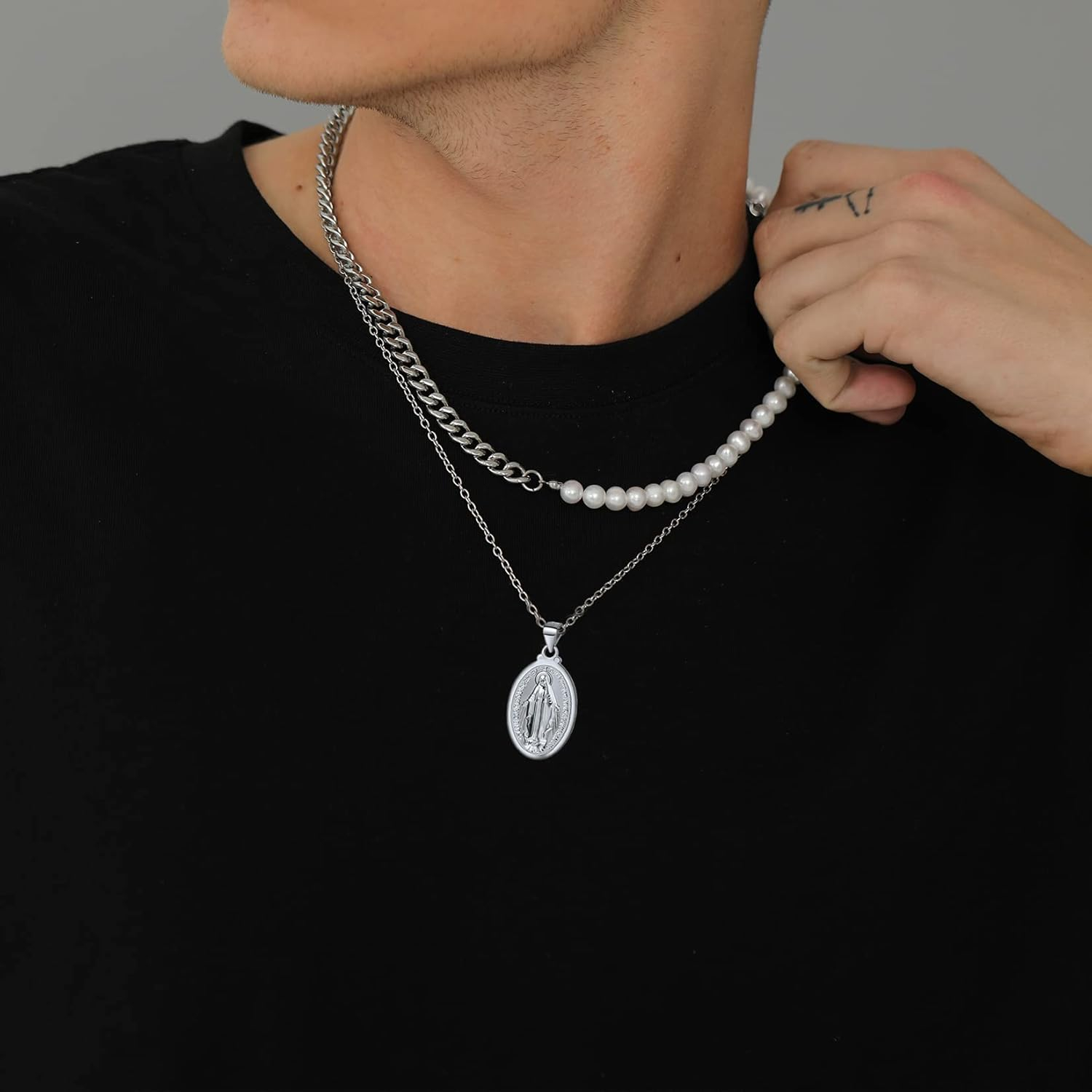 Virgin Mary Necklace – Unisex Medallion Pendant by U7 - Image 3